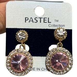 Vintage Pastel Pink Crystal Rhinestone Clip On Drop Earrings Gold Tone